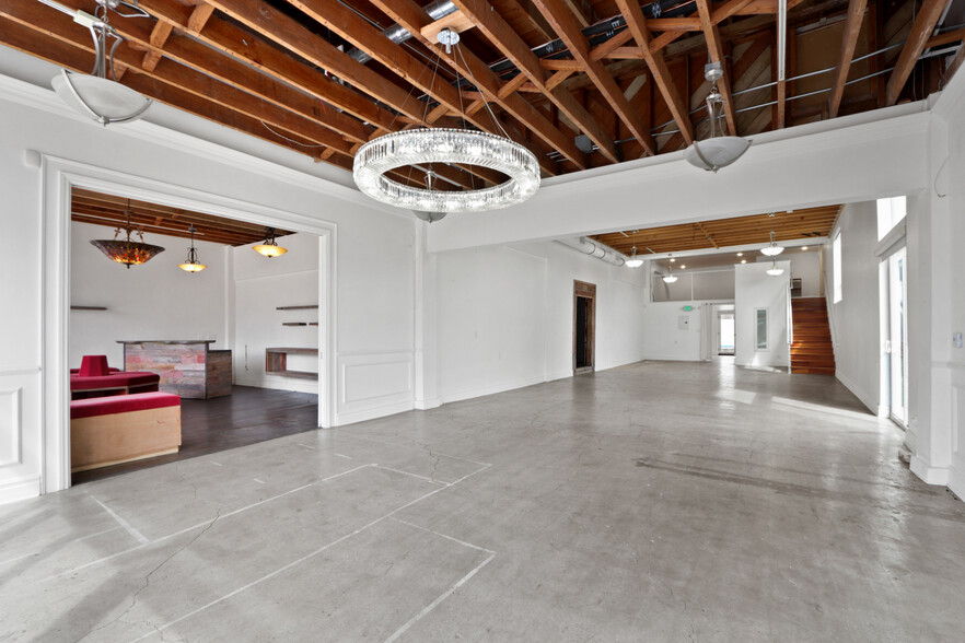 1700-1704 Lincoln Blvd, Venice, CA for lease - Building Photo - Image 3 of 7