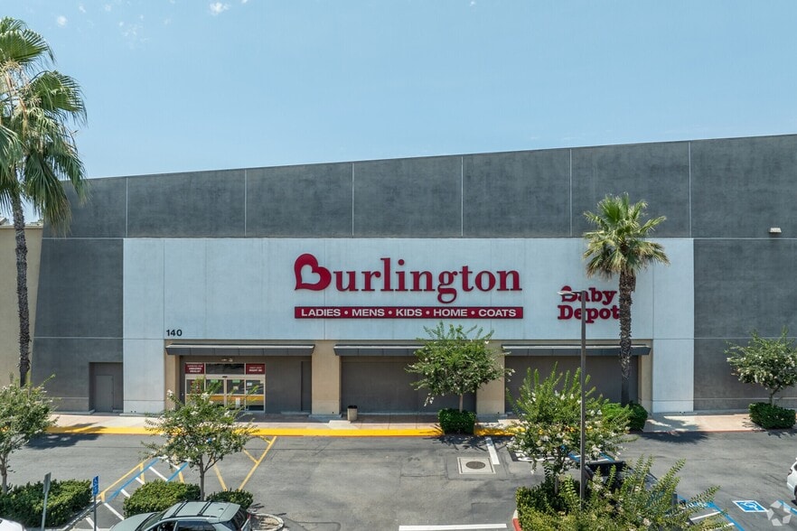 246 E Orangefair, Fullerton, CA for lease - Building Photo - Image 3 of 7