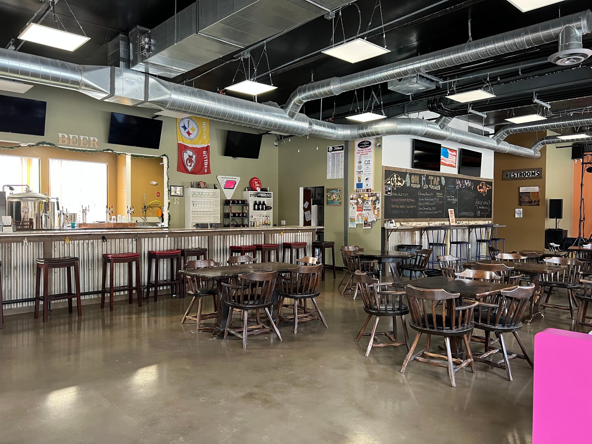 13241328 Mars Evans City Rd, Evans City, PA 16033 OfficeRetail for