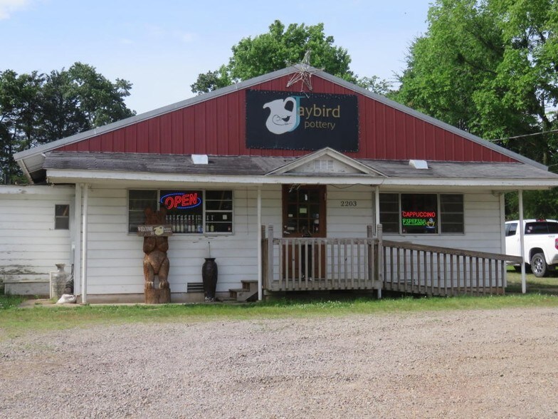 2303 W Commercial St, Ozark, AR 72949