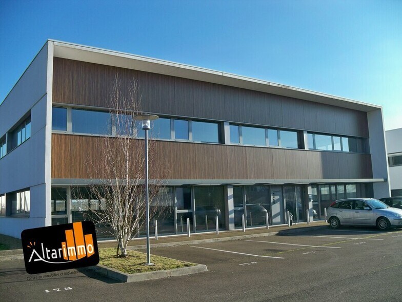 Office in Chartres for sale - Building Photo - Image 1 of 17