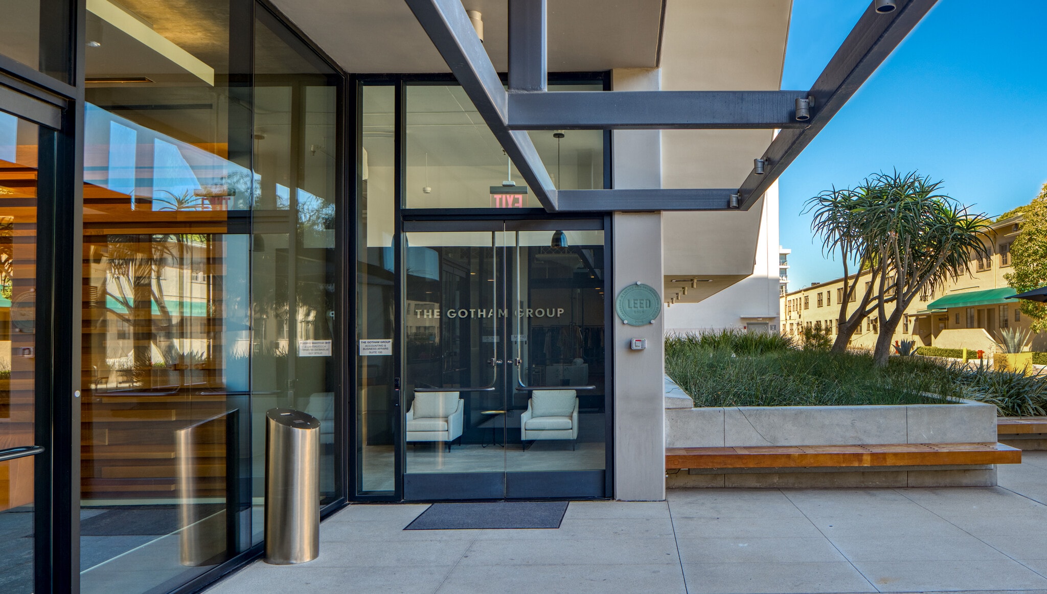 1041 N Formosa Ave, West Hollywood, CA for lease Building Photo- Image 1 of 13