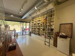 Retail in Cabrera de Mar, Barcelona for lease Interior Photo- Image 2 of 15