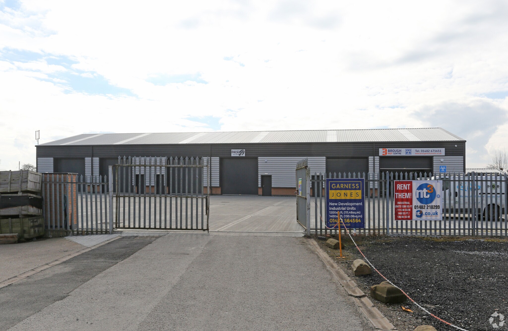 Saltsground Rd, Brough, NHS HU15 1EG