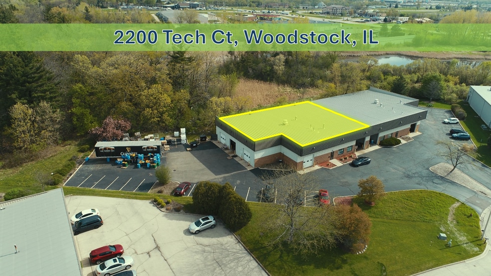 2200-2205 Tech Ct, Woodstock, IL for lease - Building Photo - Image 1 of 9