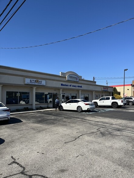 711 Mantua Pike, West Deptford, NJ for lease - Building Photo - Image 2 of 4