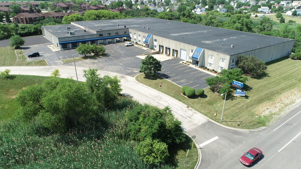 1700 Kiefer Dr, Zion, IL for lease - Building Photo - Image 1 of 12