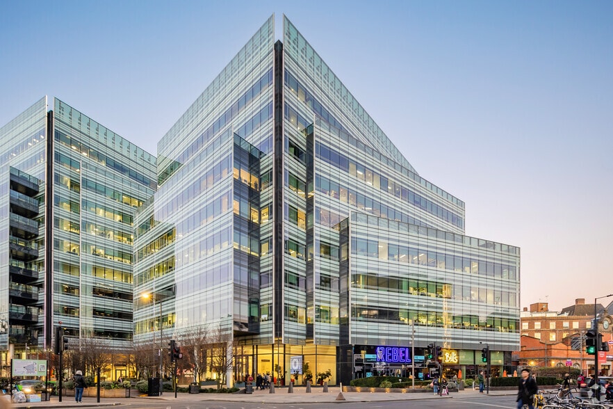 10 Hammersmith Grove, London for lease - Primary Photo - Image 1 of 6