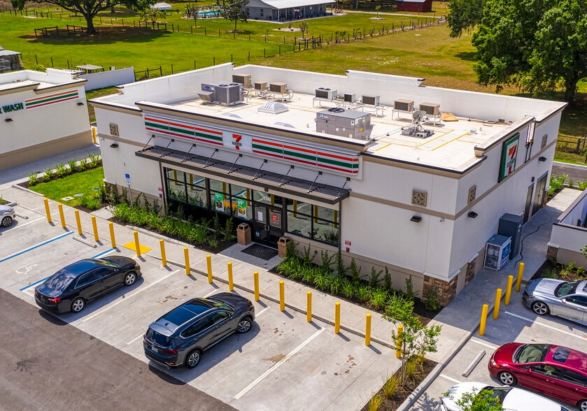 7240 Kathleen Rd, Lakeland, FL for sale - Primary Photo - Image 1 of 1