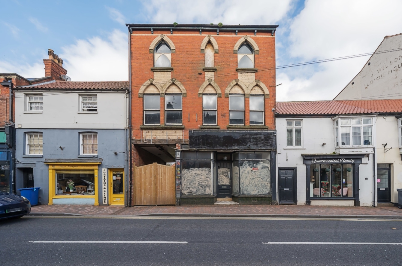 35 Queen St, Market Rasen for sale Building Photo- Image 1 of 16