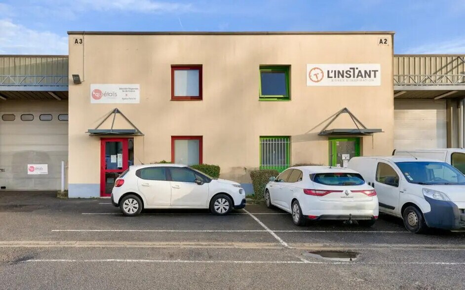 Flex in Pontault-Combault for lease - Building Photo - Image 2 of 7