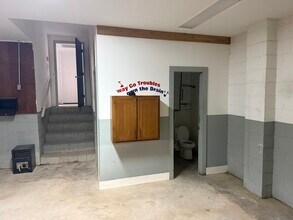2326 Walden Dr, Augusta, GA for lease Interior Photo- Image 2 of 22
