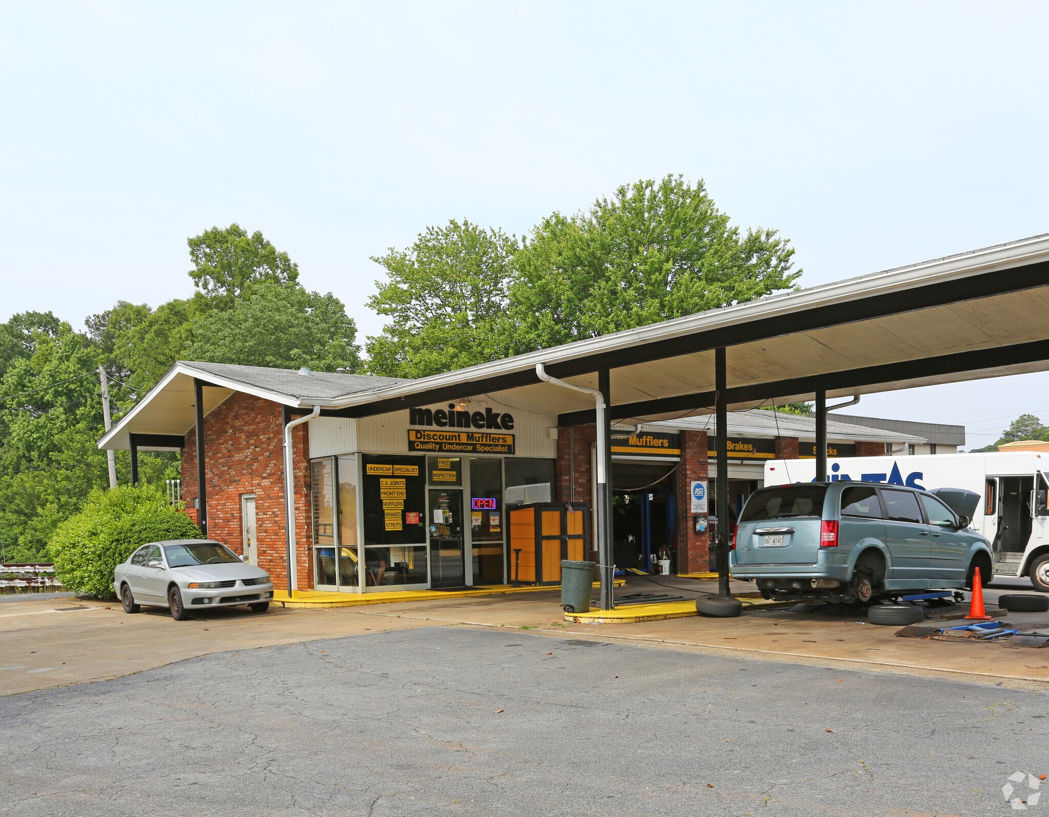 3861 N Druid Hills Rd, Decatur, GA 30033