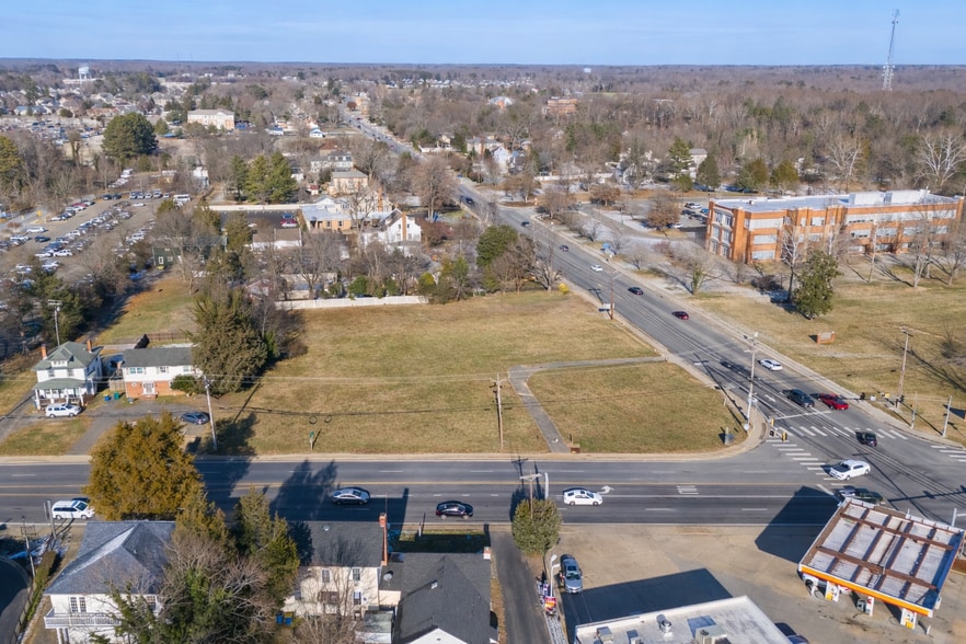 22915 Hollywood Rd, Leonardtown, MD for sale - Primary Photo - Image 1 of 6
