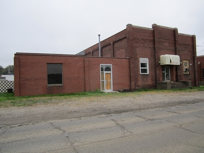 950 S Ellsworth Ave, Salem, OH for lease - Building Photo - Image 2 of 2