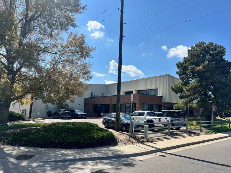 5870 E 56th Ave, Commerce City, CO for sale - Building Photo - Image 2 of 4