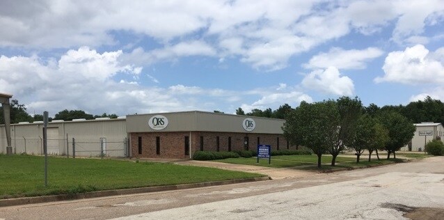 9915 County Road 2331, Tyler, TX for sale Primary Photo- Image 1 of 1