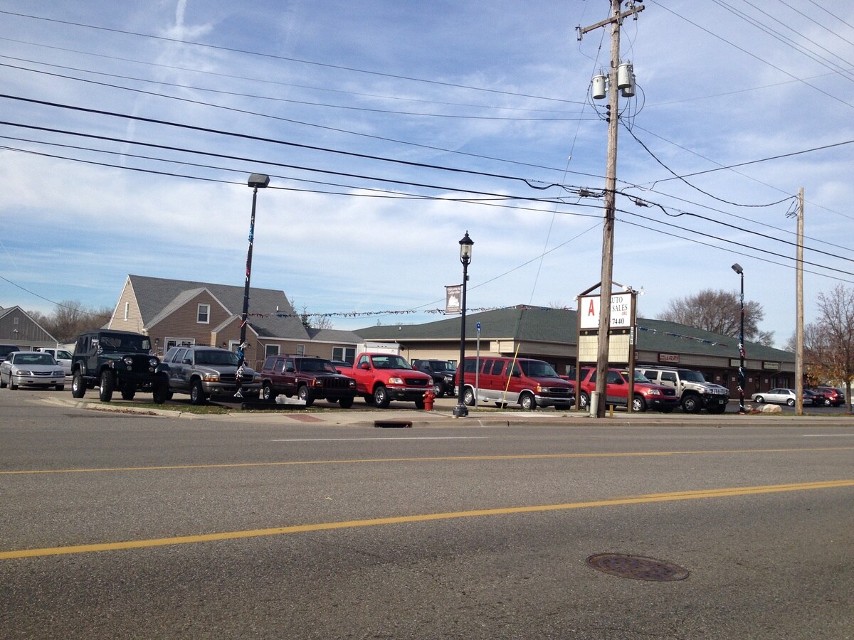 6993 S Division Ave, Grand Rapids, MI for sale Building Photo- Image 1 of 1