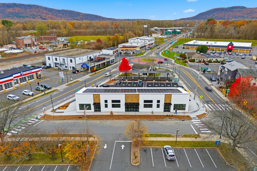 5 Fulton Ave, Northampton, MA for lease - Building Photo - Image 3 of 14