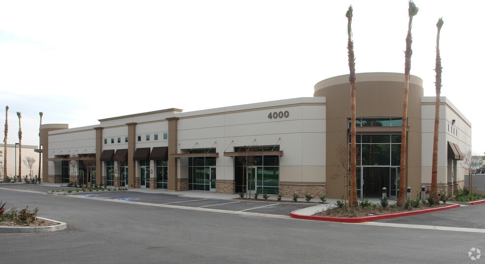 4000 Valley Blvd, Walnut, CA for lease - Building Photo - Image 2 of 4