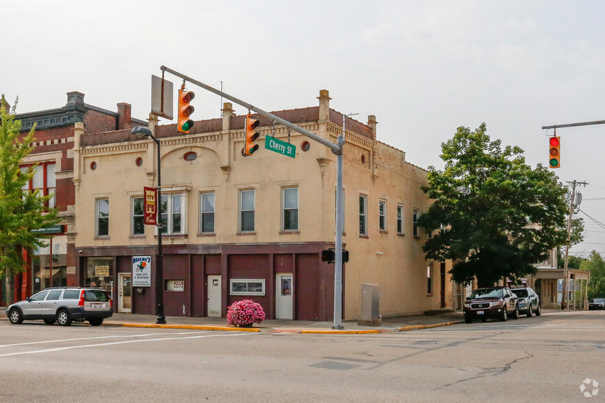 201-203 E Main St, Eaton, OH for sale - Primary Photo - Image 1 of 1