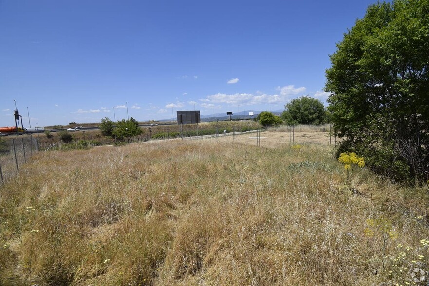 Land in Las Rozas de Madrid, MAD for sale - Building Photo - Image 1 of 3