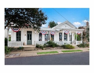 More details for 632-636 High St, Comfort, TX - Retail for Sale