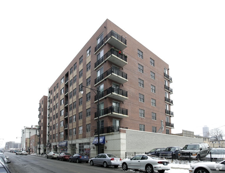 873 N Larrabee St, Chicago, IL for sale - Building Photo - Image 3 of 45