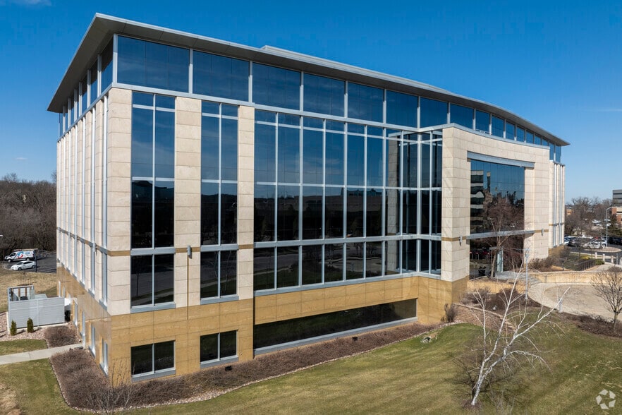 1 Erdman Pl, Madison, WI for lease - Building Photo - Image 1 of 5