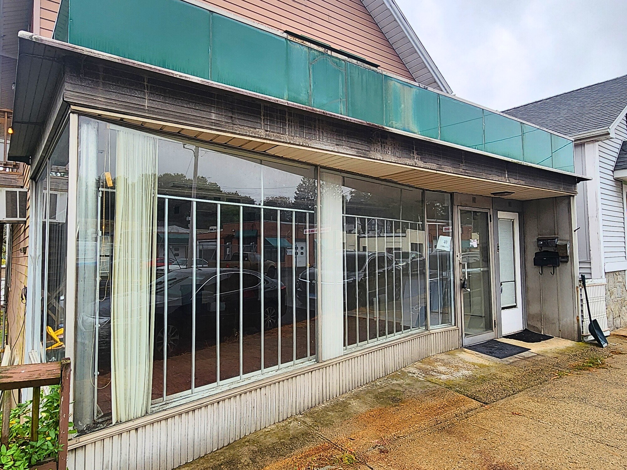 38 Clifton Ave, Ansonia, CT for lease Interior Photo- Image 1 of 12