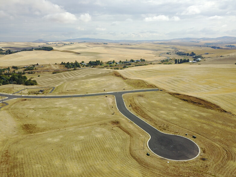 2035 SE Grande Ronde Ct, Pullman, WA for sale - Building Photo - Image 1 of 6