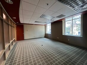 124 Walnut St E, Mankato, MN for lease Interior Photo- Image 1 of 5