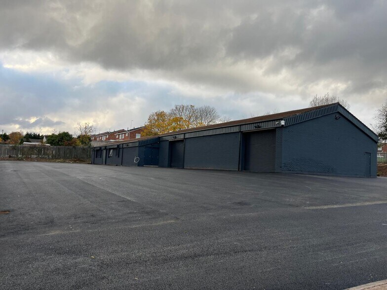 Clopton Crescent, Birmingham for lease - Building Photo - Image 2 of 6