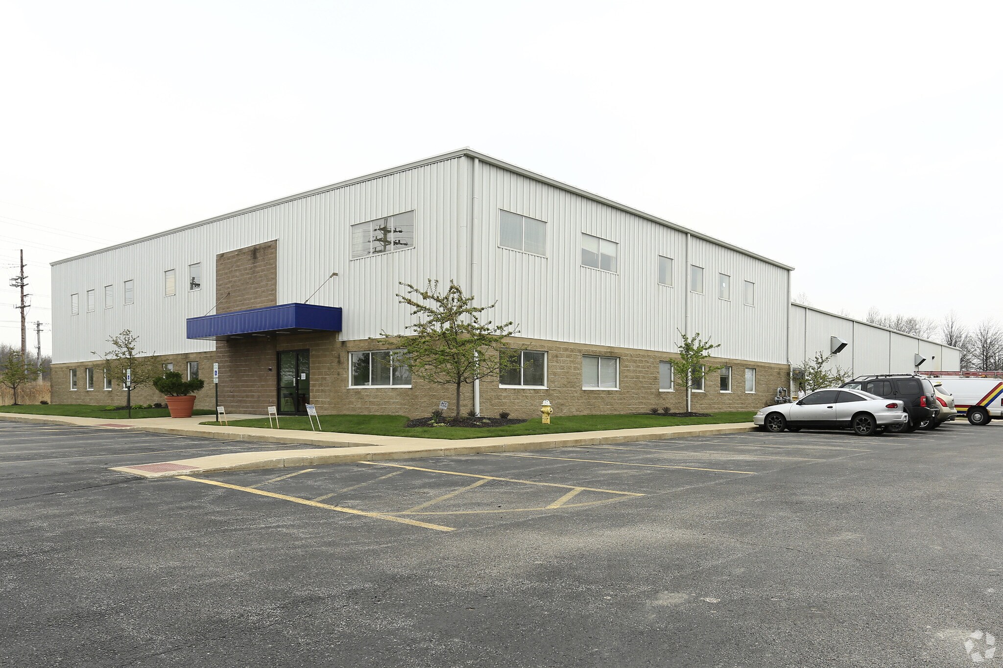 760 Moore Rd, Avon Lake, OH for sale Primary Photo- Image 1 of 1