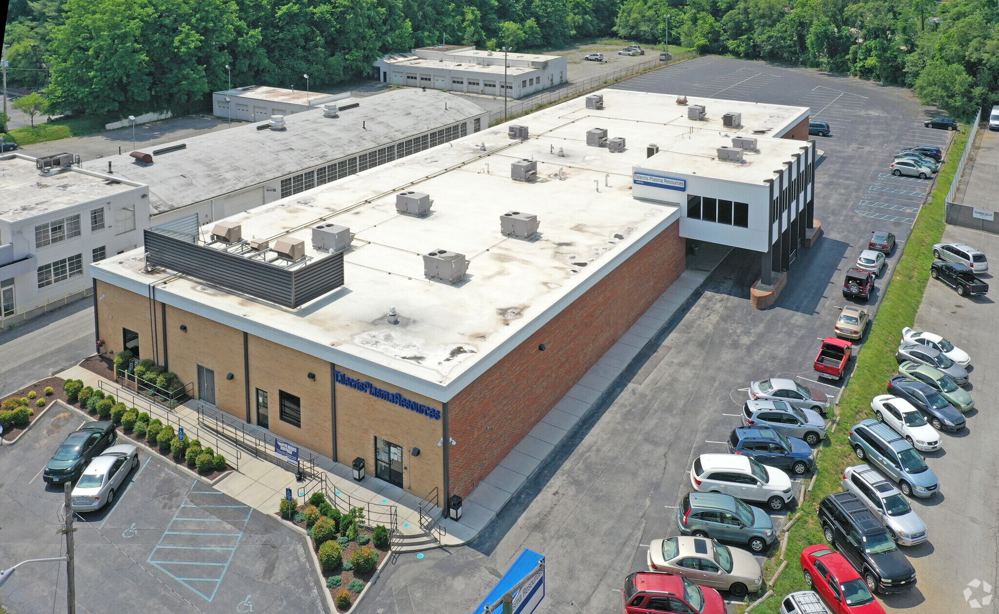 2727 Franklin Rd SW, Roanoke, VA 24014