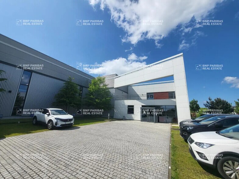 Flex in Bailly-Romainvilliers for lease - Building Photo - Image 1 of 4