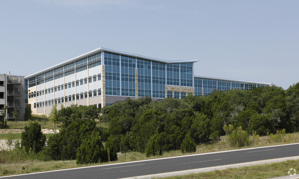 7171 Southwest Pky, Austin, TX for lease - Building Photo - Image 1 of 4