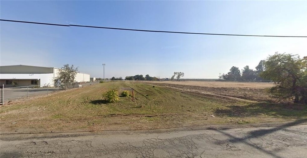 446 Tyler Rd, Merced, CA for sale - Building Photo - Image 2 of 4