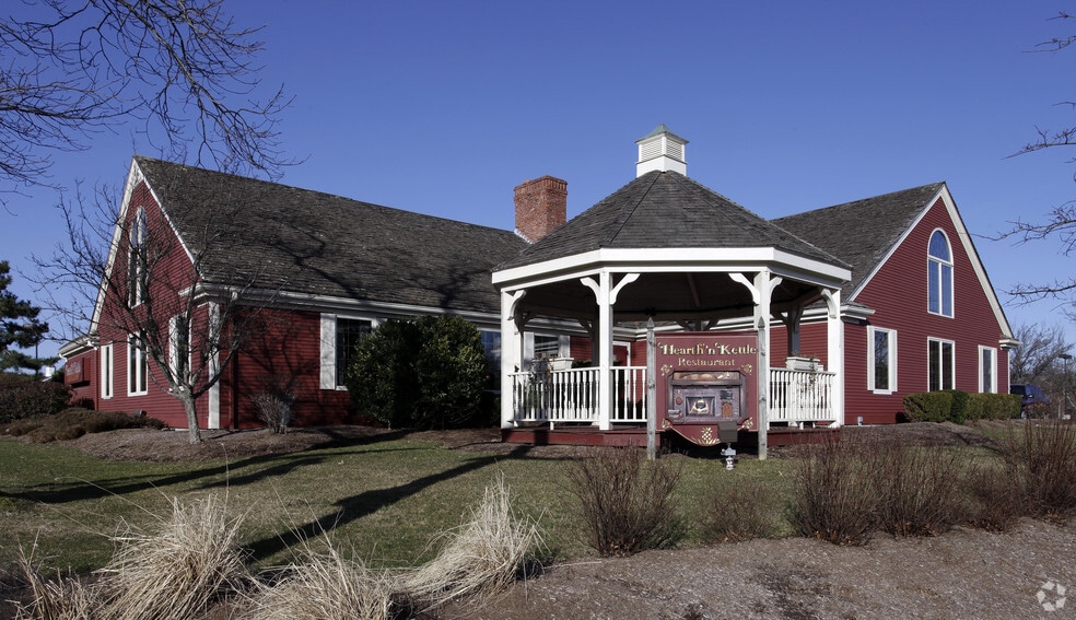 9 West Rd, Orleans, MA for lease - Building Photo - Image 3 of 7