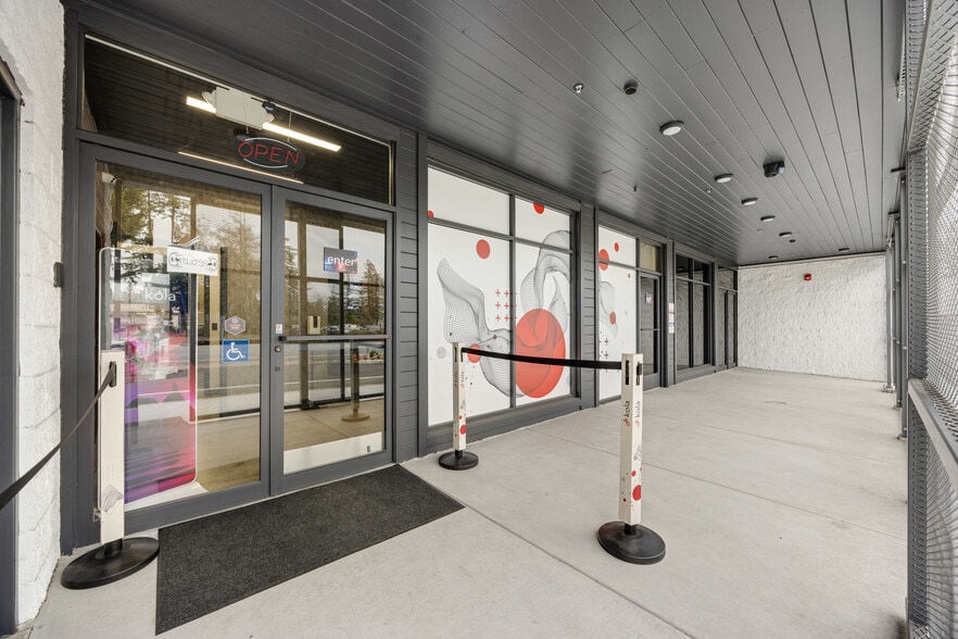 1626 Piner Rd, Santa Rosa, CA for sale - Interior Photo - Image 3 of 23