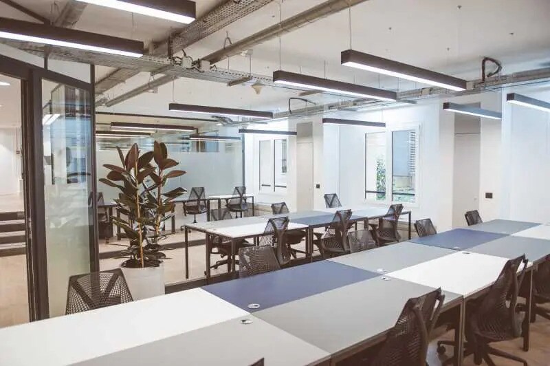 49 Avenue D'Iena, Paris for lease - Interior Photo - Image 2 of 29