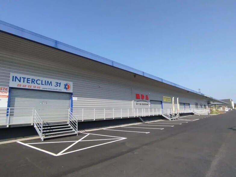 Flex in Toulouse for lease - Building Photo - Image 1 of 4