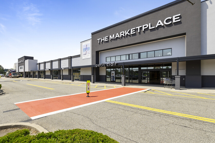 1-170 Spring Valley Market Pl, Spring Valley, NY for lease - Building Photo - Image 3 of 30