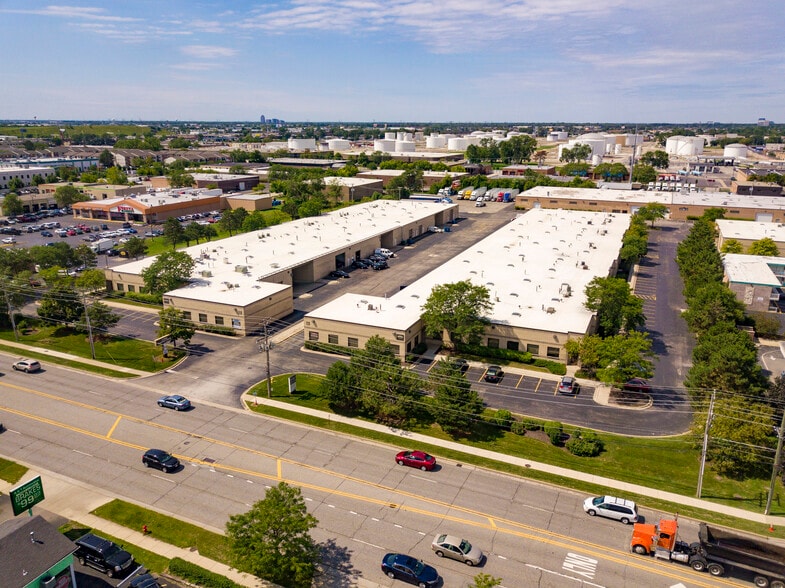 1840-1864 S Elmhurst Rd, Mount Prospect, IL for lease - Building Photo - Image 2 of 10