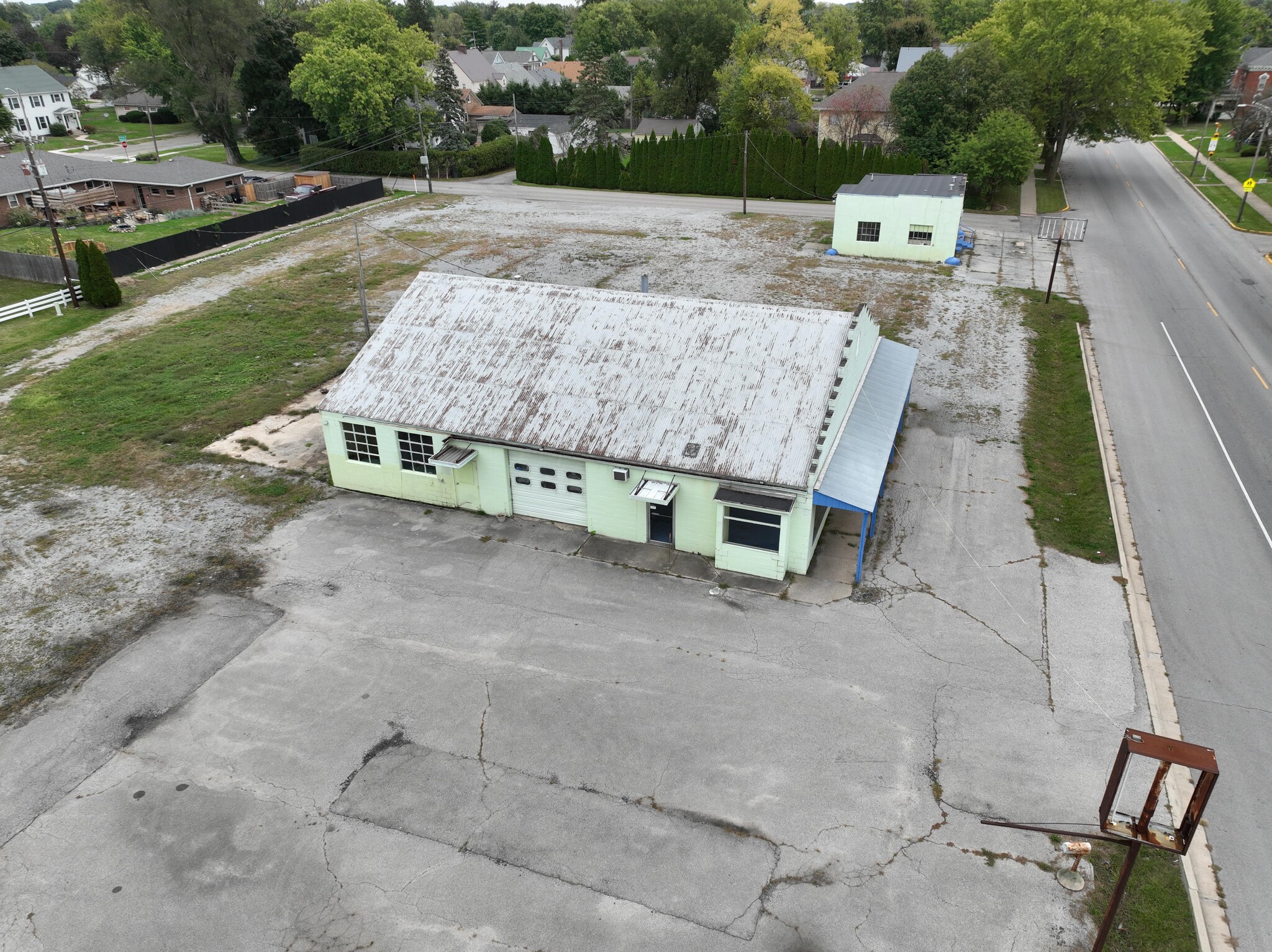 706 W Broadway St, Monticello, IN for lease Building Photo- Image 1 of 17