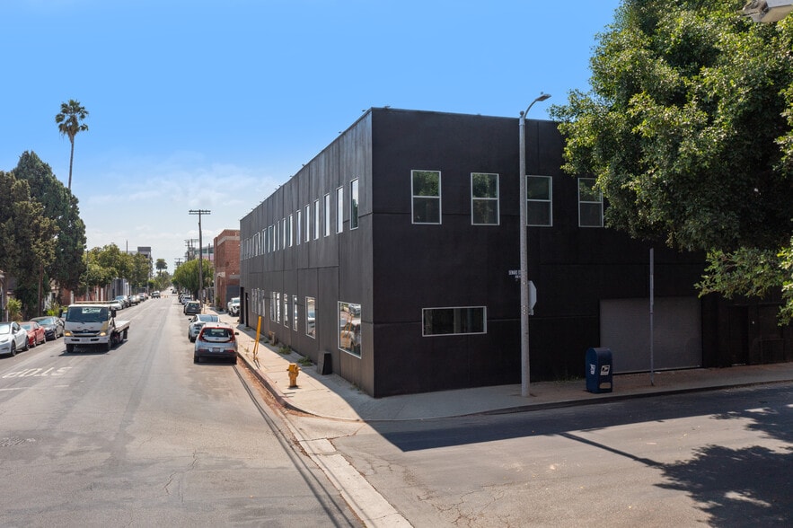 6600 Lexington Ave, Los Angeles, CA for lease - Building Photo - Image 1 of 9