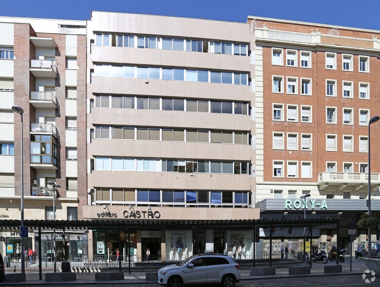 Calle de Fuencarral, 121, Madrid, Madrid for lease - Building Photo - Image 2 of 4