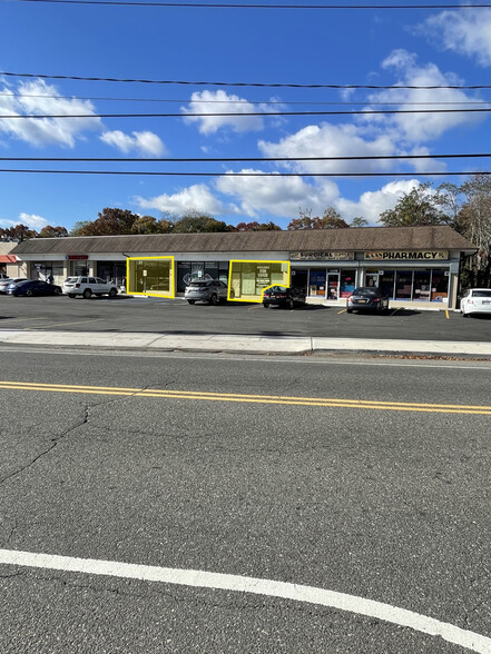 34-48 Lowell Ave, Islip Terrace, NY for lease - Building Photo - Image 1 of 7