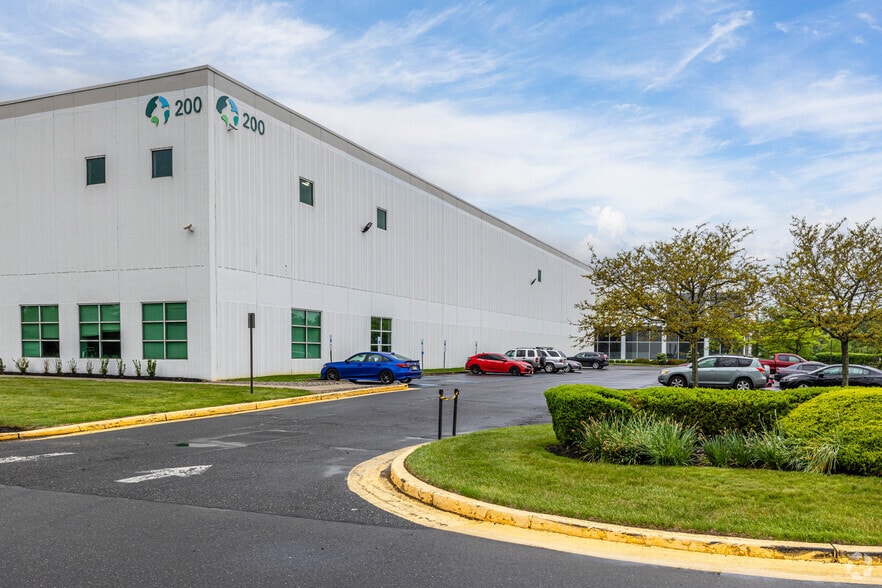 200 Docks Corner Rd, South Brunswick, NJ for lease - Primary Photo - Image 1 of 19
