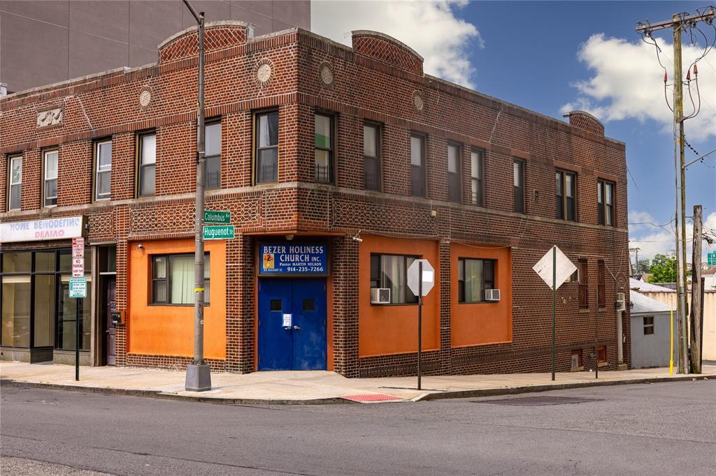 375 Huguenot St, New Rochelle, NY for sale Primary Photo- Image 1 of 14